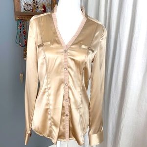 NWT White House Black Market Champagne Silk Shirt! Size 4